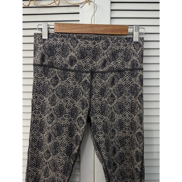 Athleta Ultimate 7/8 Tight Snake Skin Small - Picture 3 of 7